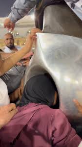 ভিড়ের মধ্যে তাওয়াফের ক্ষেত্রে উম্মুল মু’মিনীন আয়েশা রা.-এর নির্দেশনা